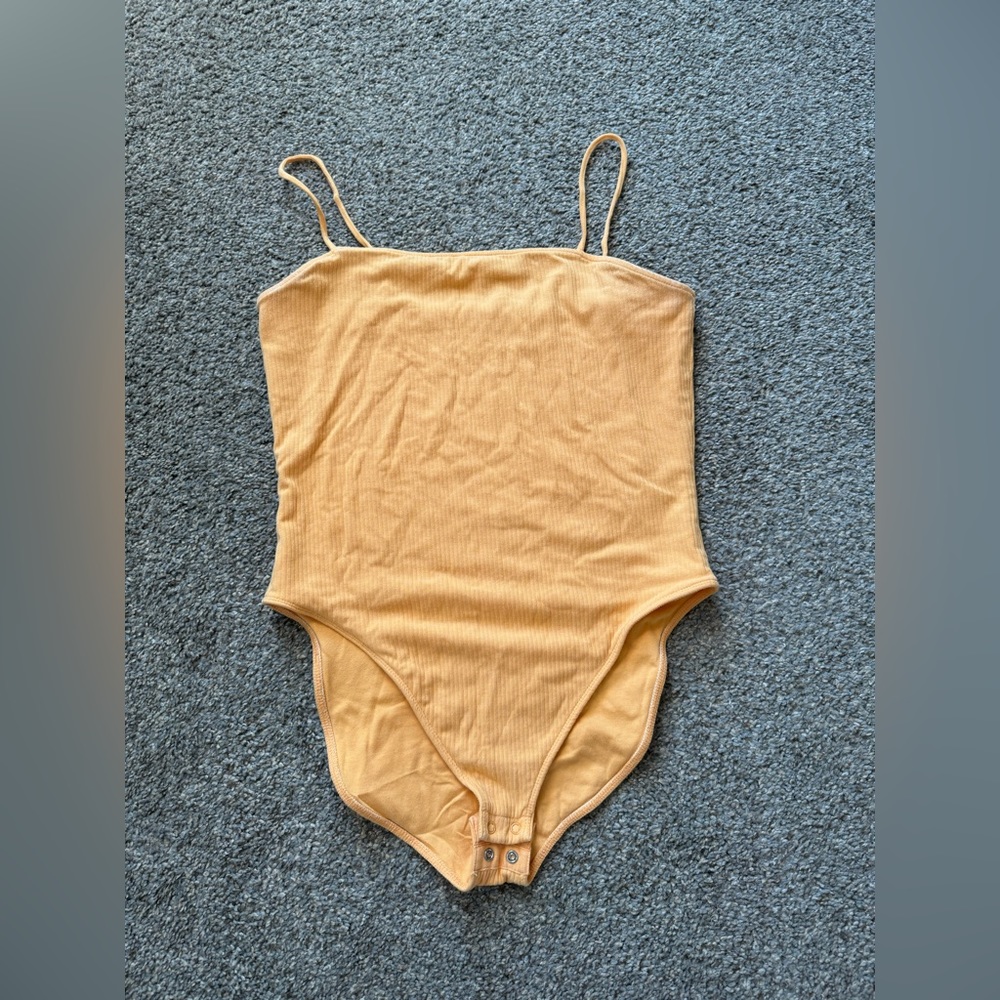 Women’s (L) Old Navy ribbed bodysuit
